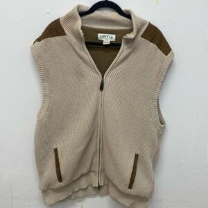 Versatile Edge: Sleeveless Vest Jacket